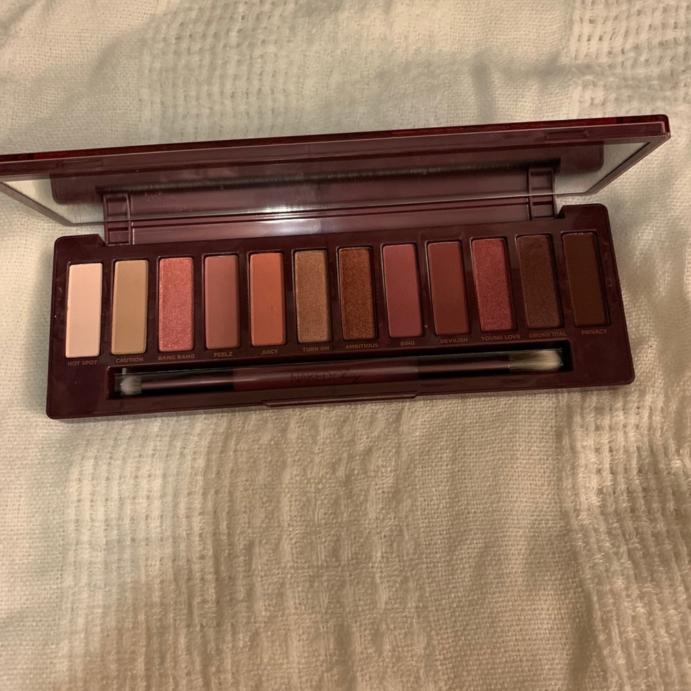 Nwob urban decay naked cherry eyeshadow palette